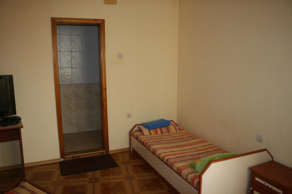 Homestay Kostadinov Поморие Экстерьер фото